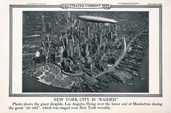 Zeppelin over New York, 1930